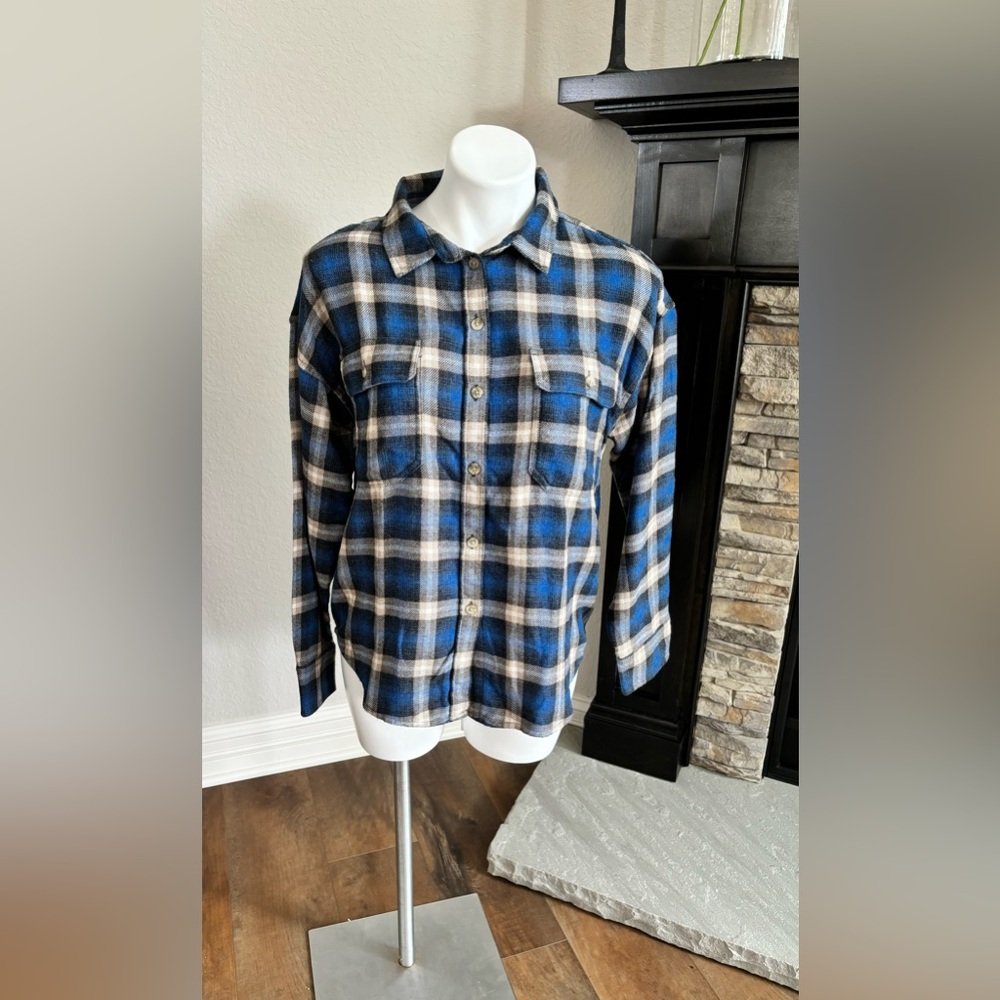 American Eagle Small Super Soft Blue Flannel Plaid Shirt Button Up Long Sleeve